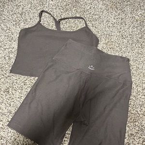 Beyond Yoga Set l Medium